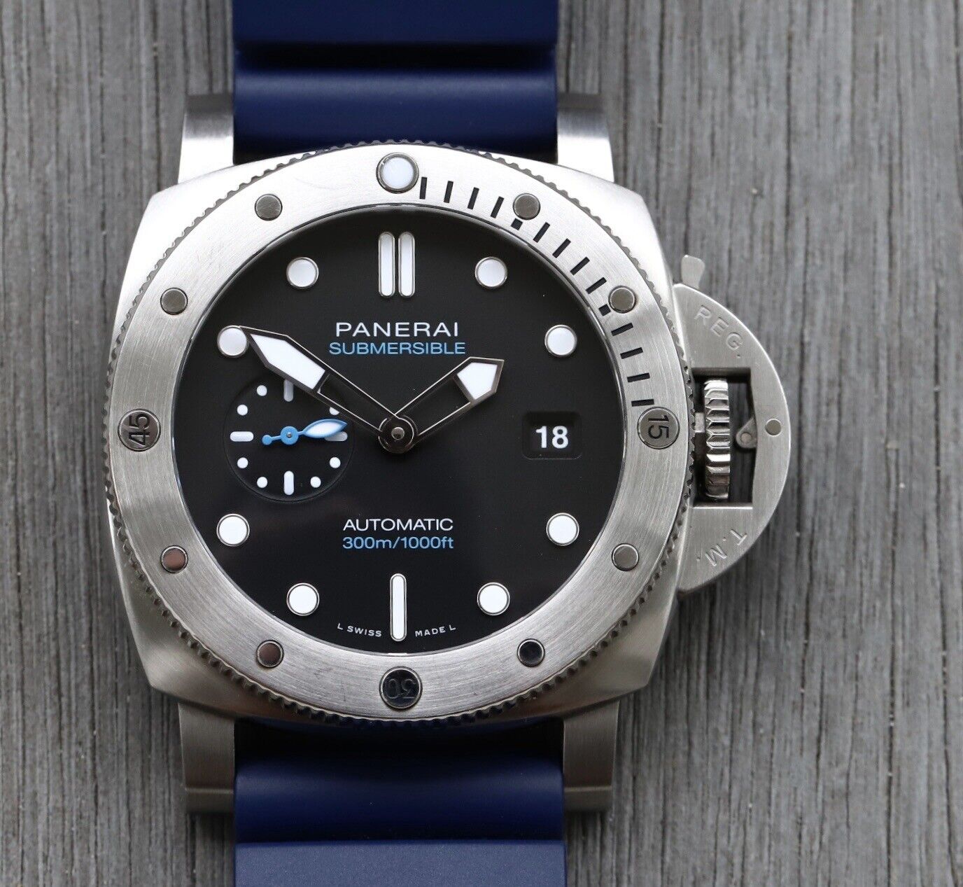 Panerai Luminor Submersible